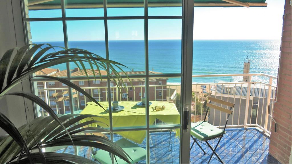 Bianca Seaview & Beach Apartment Montgat Extérieur photo