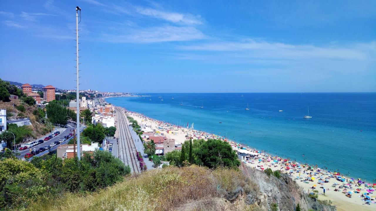 Bianca Seaview & Beach Apartment Montgat Extérieur photo